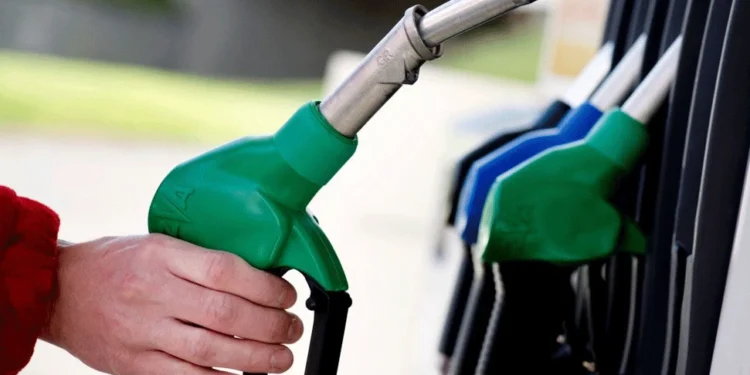 Akaryakıt fiyatlarına 3,50 TL zam!