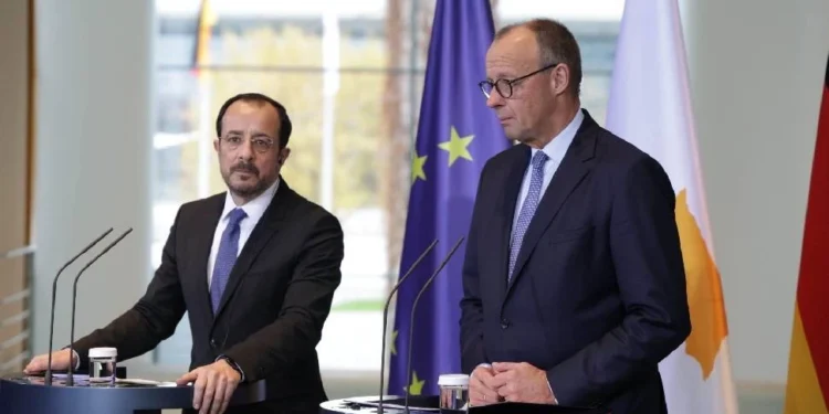 Hristodulidis-Merz zirvesi: Türkiye iki devlet çözümünde ısrar ederse AB’ye yakınlaşamaz!