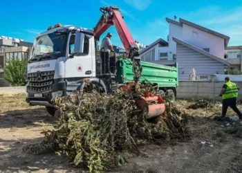 Hüseyin Amcaoğlu: Bu kent bizim evimiz; temizliği de bir günün değil, her günün işidir!