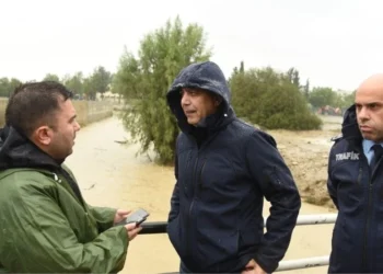 Harmancı, Lefkoşa’da son durumu aktardı: Şu an kapalı yol yok, hastane için bir tehdit bulunmuyor