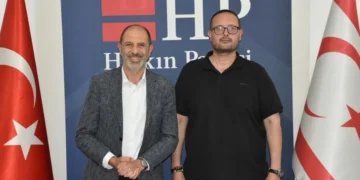 Hakan Şonya Halkın Partisi’ne katıldı: Liyakatli isimlerin destek belirtmesi bizi daha da umutlandırıyor