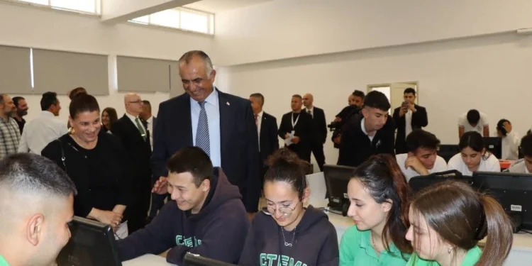 Milli Eğitim Bakanı Nazım Çavuşoğlu: Ülkeye her yıl bir meslek lisesi kazandıracağız