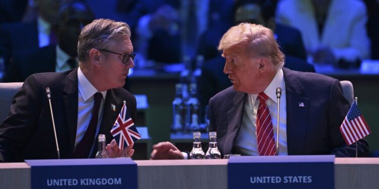 İngiltere Başbakanı Starmer, ABD Başkanı Trump ve NATO Genel Sekreteri Rutte ile görüştü