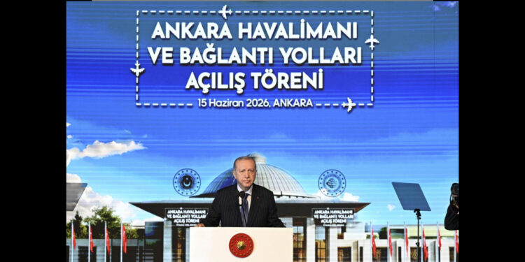 TC Cumhurbaşkanı Erdoğan, “Ankara Havalimanı ve Bağlantı Yolları Açılış Töreni”nde konuştu: “Türkiye Yüzyılı’na giden yolda kimsenin bizi hedeflerimizden alıkoymasına, motivasyonumuzu kırmasına, insicamımızı bozmasına müsaade etmiyoruz”