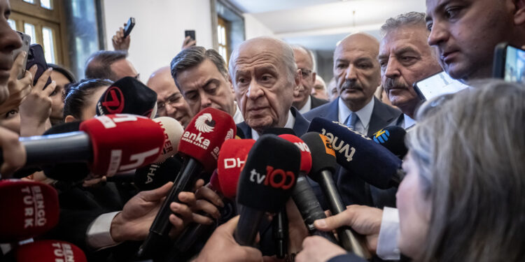 Bahçeli: “Cumhurbaşkanımız görevdedir, biz de arkasındayız”