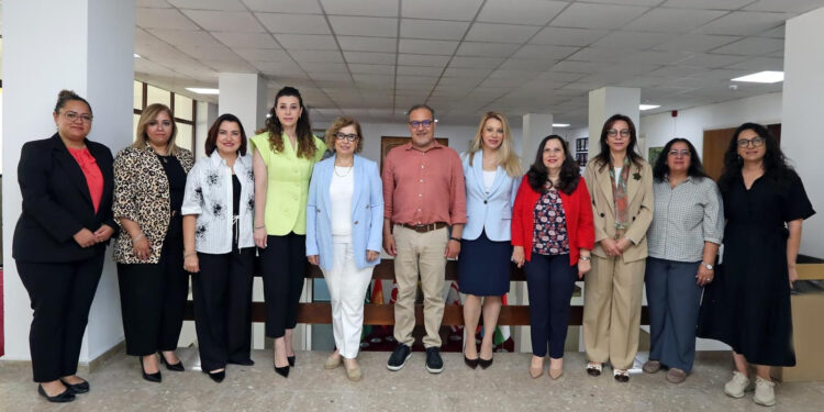 DİMED, geleneksel bahar kermesi gelirini Kemal Saraçoğlu Vakfı’na bağışladı