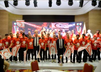 Erhürman: “Küçük ülkede, az nüfusla pırıl pırıl gençler çıktıysa, bu halkın önünde kimse duramaz”