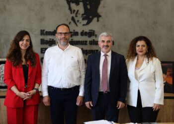 İskele Belediye Başkanı Sadıkoğlu Telsim Genel Müdürü Tüz’le görüştü