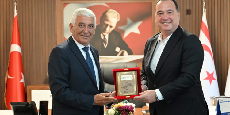 Manisa Büyükşehir Belediyesi’nden kardeş belediye Güzelyurt’a ziyaret