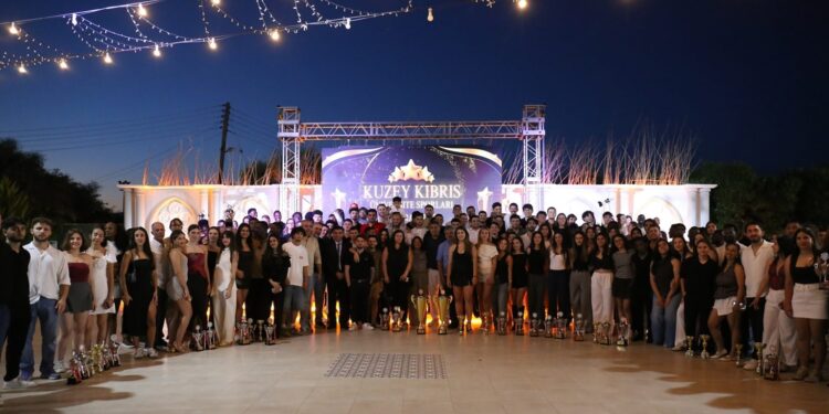 GAÜ, üniversite sporlarında ilk üçte yer aldı