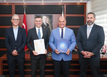 Değirmenlik Akıncılar Belediyesi ile Kuzey Kıbrıs Turkcell dijital dönüşüm protokolü imzaladı