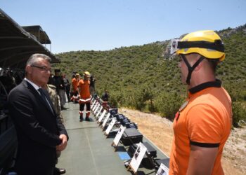 Erhürman, Şehit Teğmen Caner Gönyeli-2026 Arama Kurtarma Davet Tatbikatı’nın kara safhasını izledi