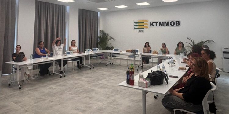 Kıbrıs Otizm Derneği Başkanlığına Duygu Göze Eröknil seçildi