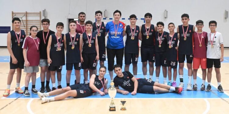 Levent Spor Kulübü’nden çifte şampiyonluk