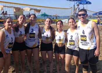Osman Çetintaş Plaj Voleybol Turnuvası başladı