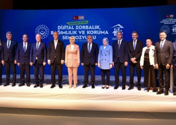 KKTC-TC iş birliğinde “Dijital Zorbalık, Bağımlılık ve Koruma Sempozyumu” yapılıyor