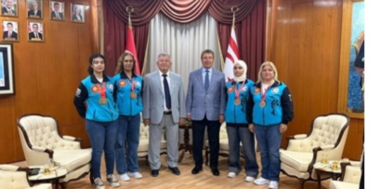 Başbakan Üstel, Dünya Budo Kupası Şampiyonlarını kabul etti