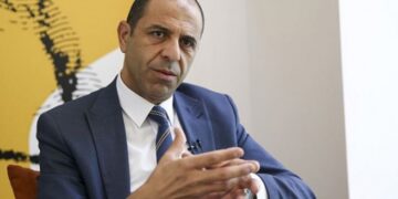 Özersay: “Denetim kurumları, siyasilerin keyfi kararlarına bağlı olmaktan çıkarılmalı”
