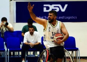 Fenerbahçeliler Derneği’nden özel sporcu sandalyesi katkısı