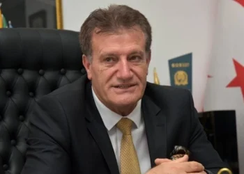 Arıklı’dan “Kıbrıslı düşmanı” ifadelerine tepki: Benim kumaşımdan Kıbrıslı Türk Düşmanı falan çıkmaz